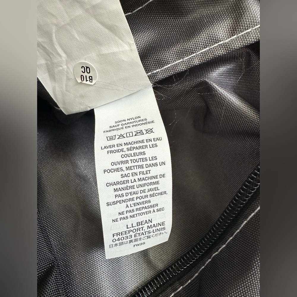 L.L. Bean Black Tote Duffel Bag - Picture 7 of 9